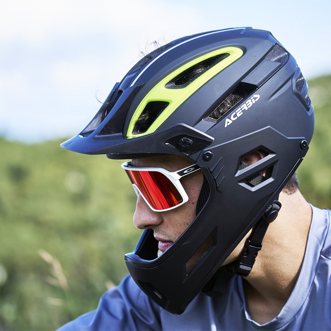 ACERBIS DoubleP MTB helmet with Chin Protector fitted (sold separately)