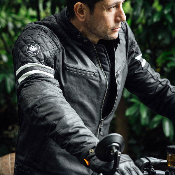 Hixon-II-Jacket-Black-Lifestyle-2-600x600-LR